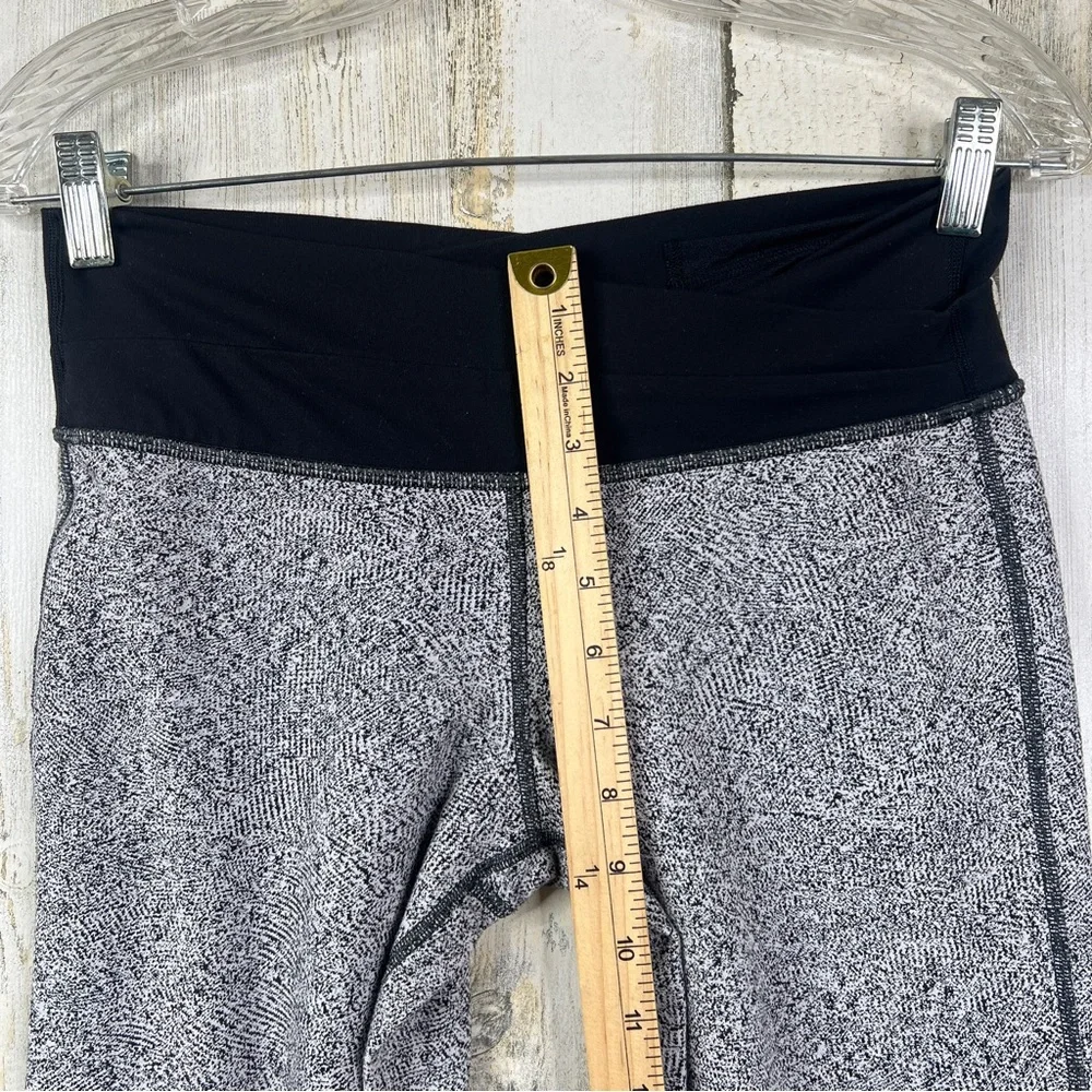 lululemon athletica woman size